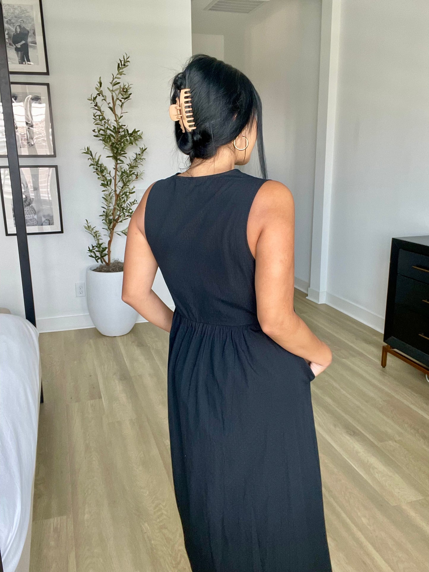 Black Flowy Flared Swing Midi Dress