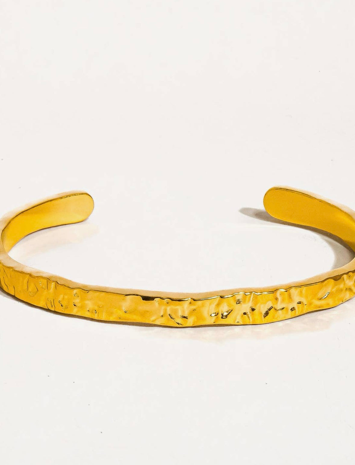 18k Thin Textured Bangle