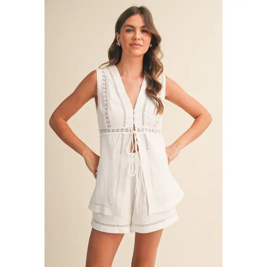 Sleeveless Cotton Detail Top